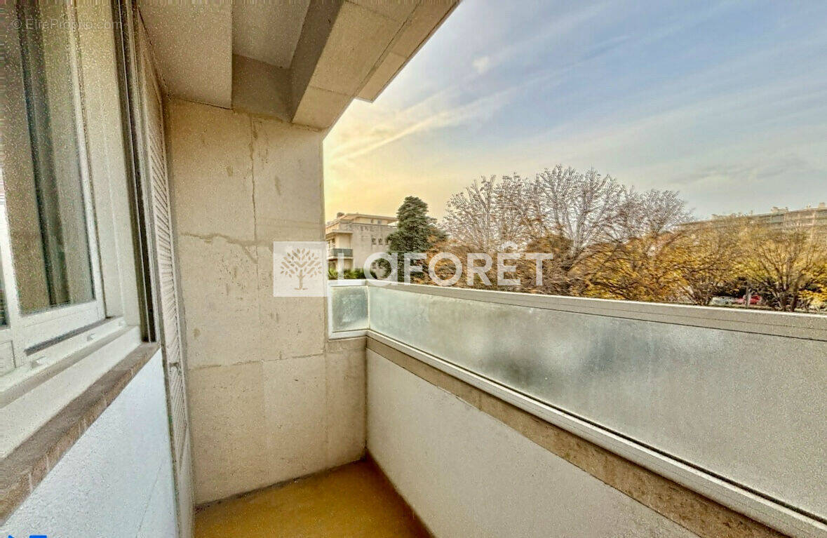 Appartement à MARSEILLE-8E