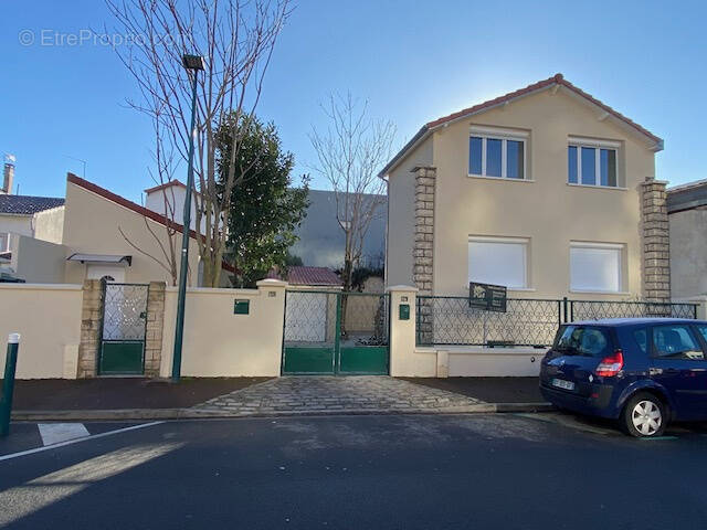 Maison à GENNEVILLIERS