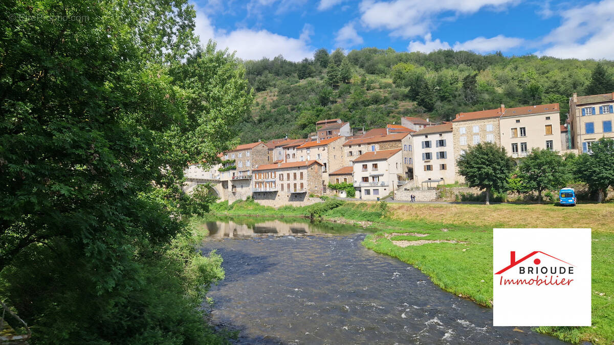 Maison à LAVOUTE-CHILHAC