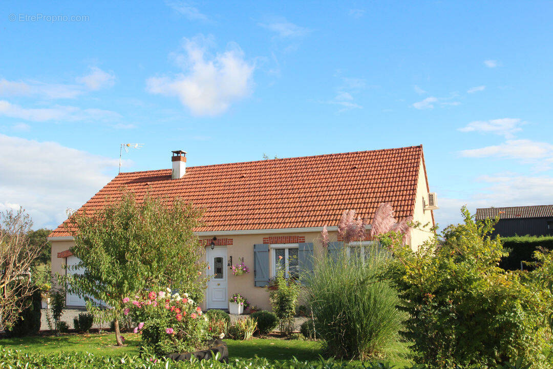 Maison à SAINT-HILAIRE-FONTAINE