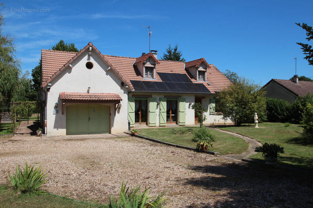 Maison à TOURY-LURCY