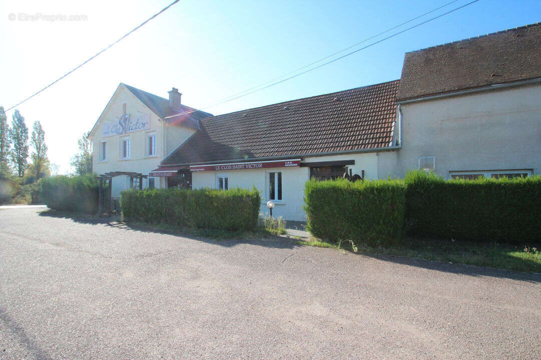 Maison à DEVAY