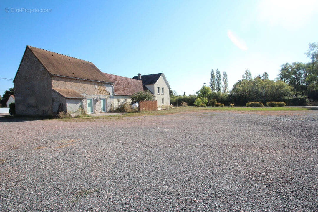 Maison à DEVAY