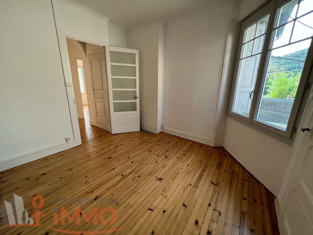 Appartement à AUREC-SUR-LOIRE