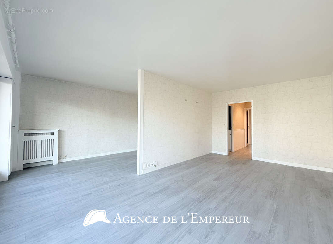 Appartement à NANTERRE