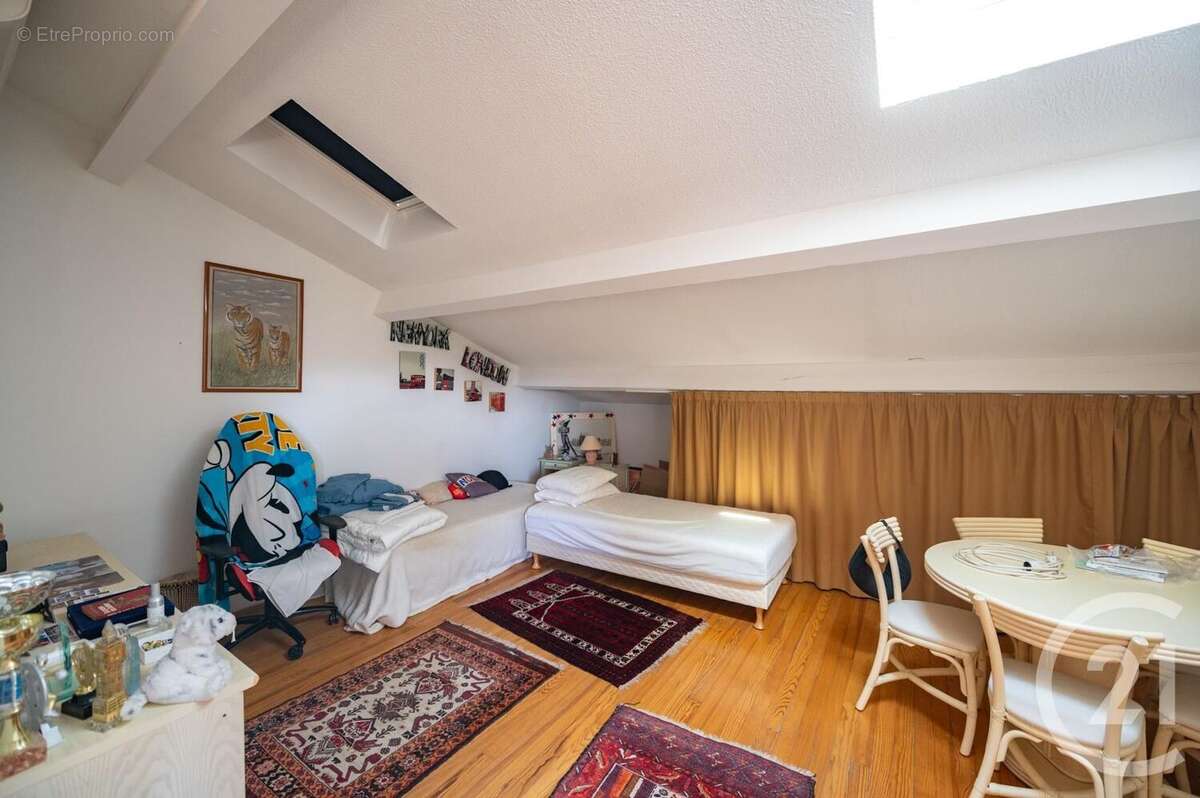 Appartement à BORMES-LES-MIMOSAS