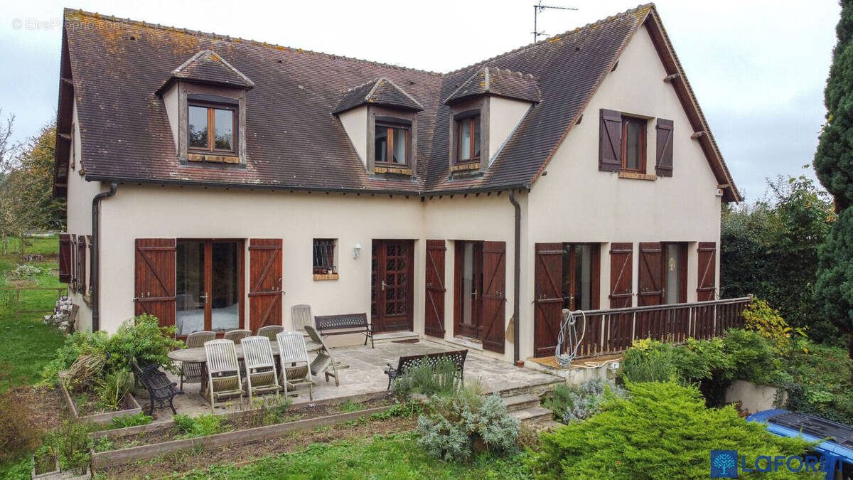 Maison à AUTEUIL