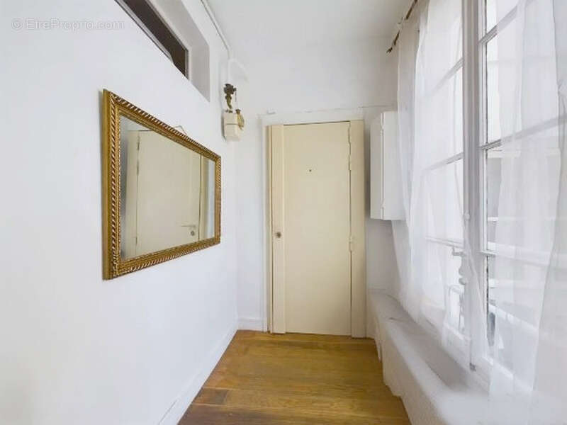 Appartement à PARIS-9E