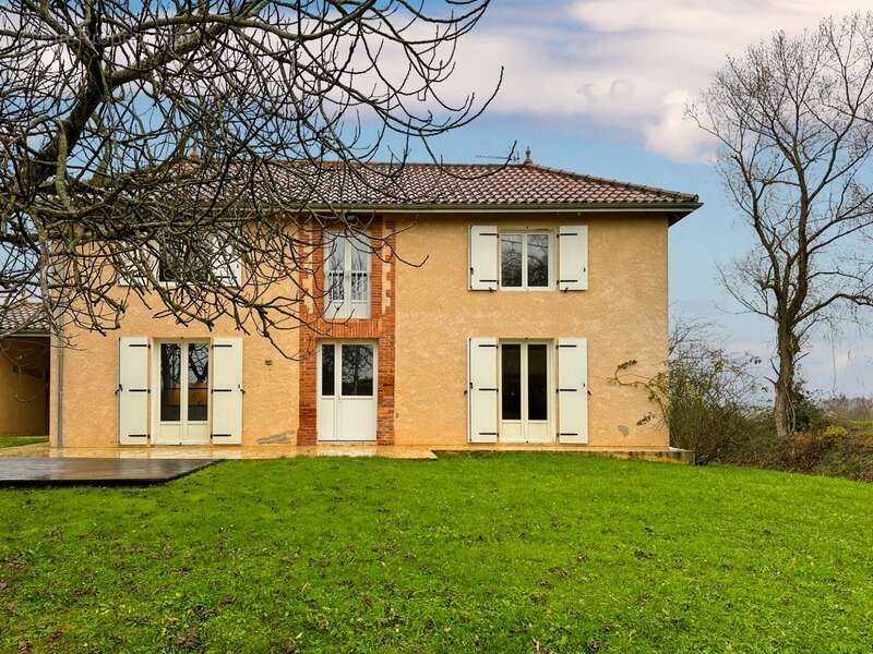 Maison à TRIE-SUR-BAISE