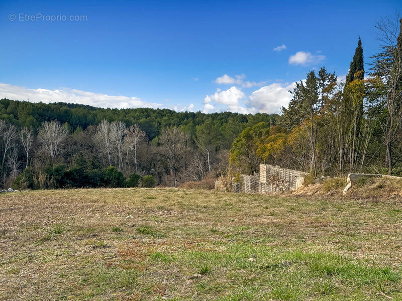 Terrain à MONTFERRIER-SUR-LEZ