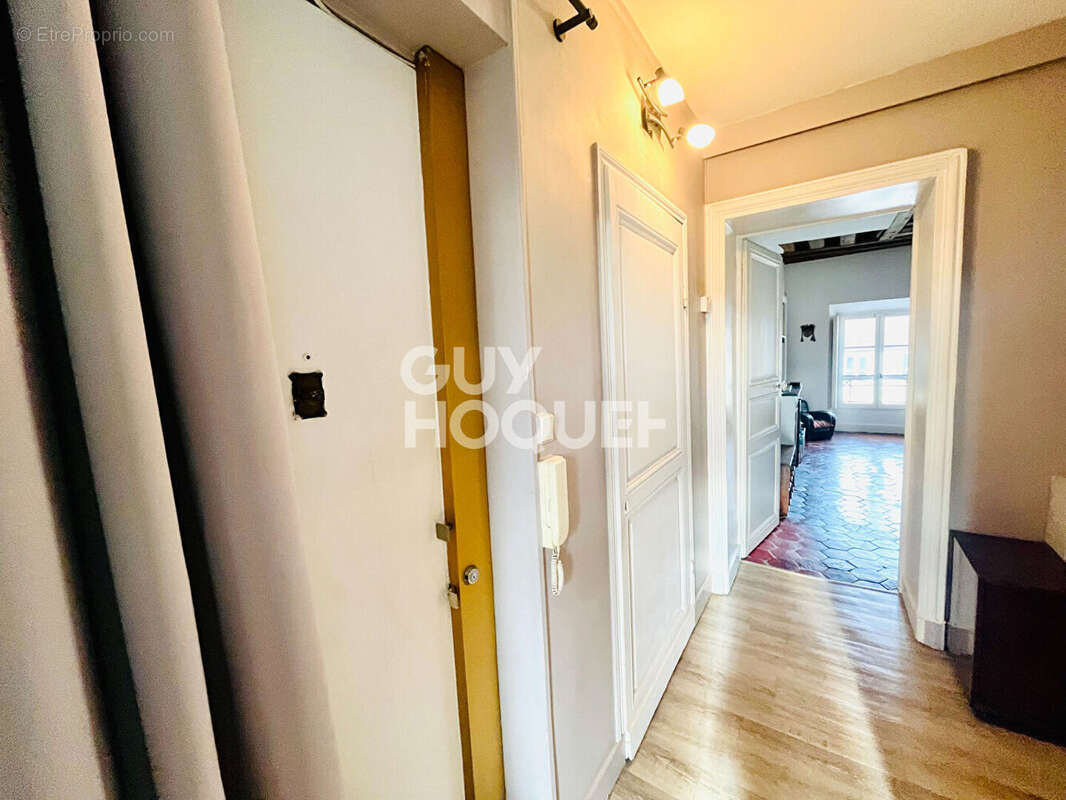 Appartement à VERSAILLES