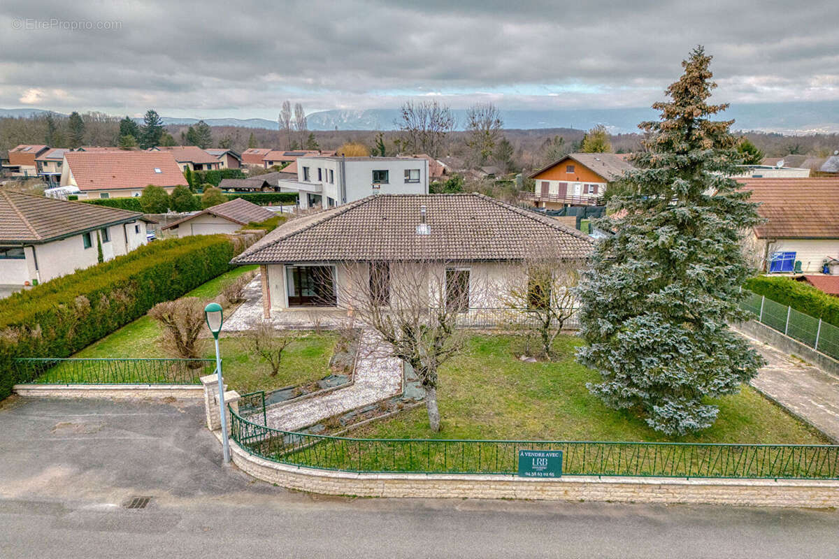 Maison à FEIGERES