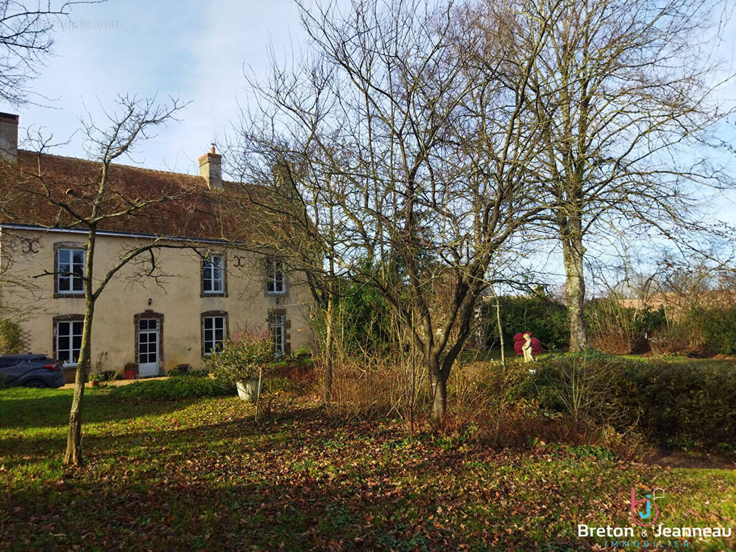 Maison à BEAUMONT-SUR-SARTHE