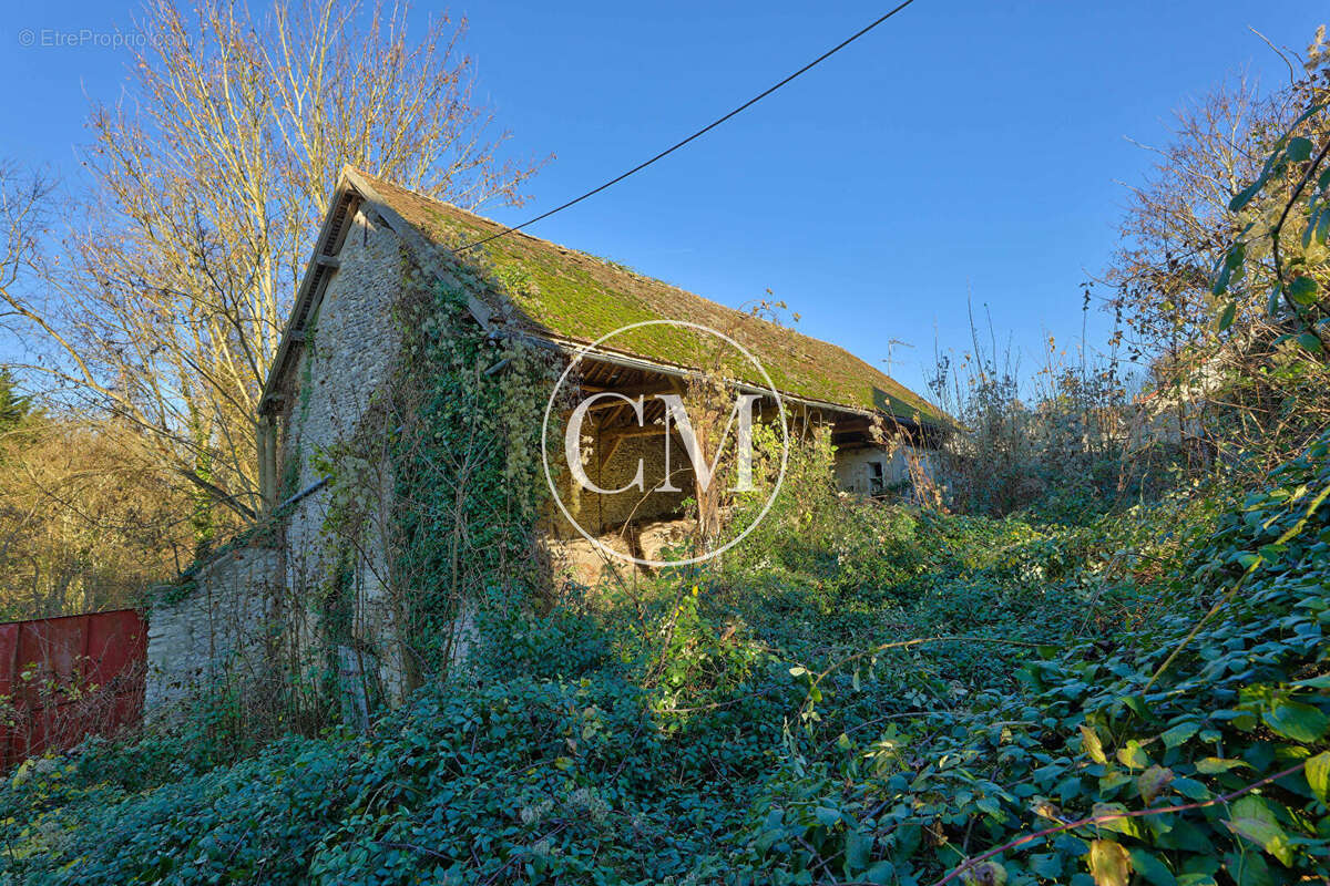 Maison à SAINT-NOM-LA-BRETECHE