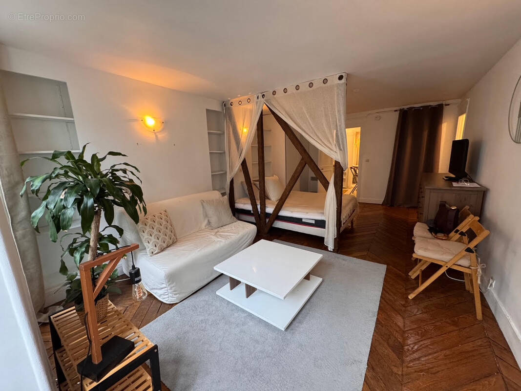 Appartement à PARIS-6E