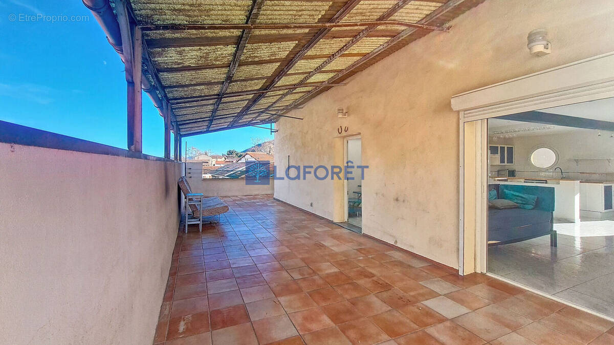 Appartement à MARSEILLE-11E