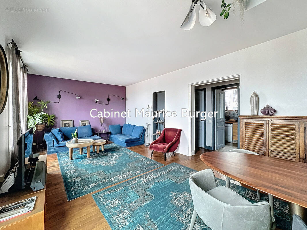 Appartement à COURBEVOIE