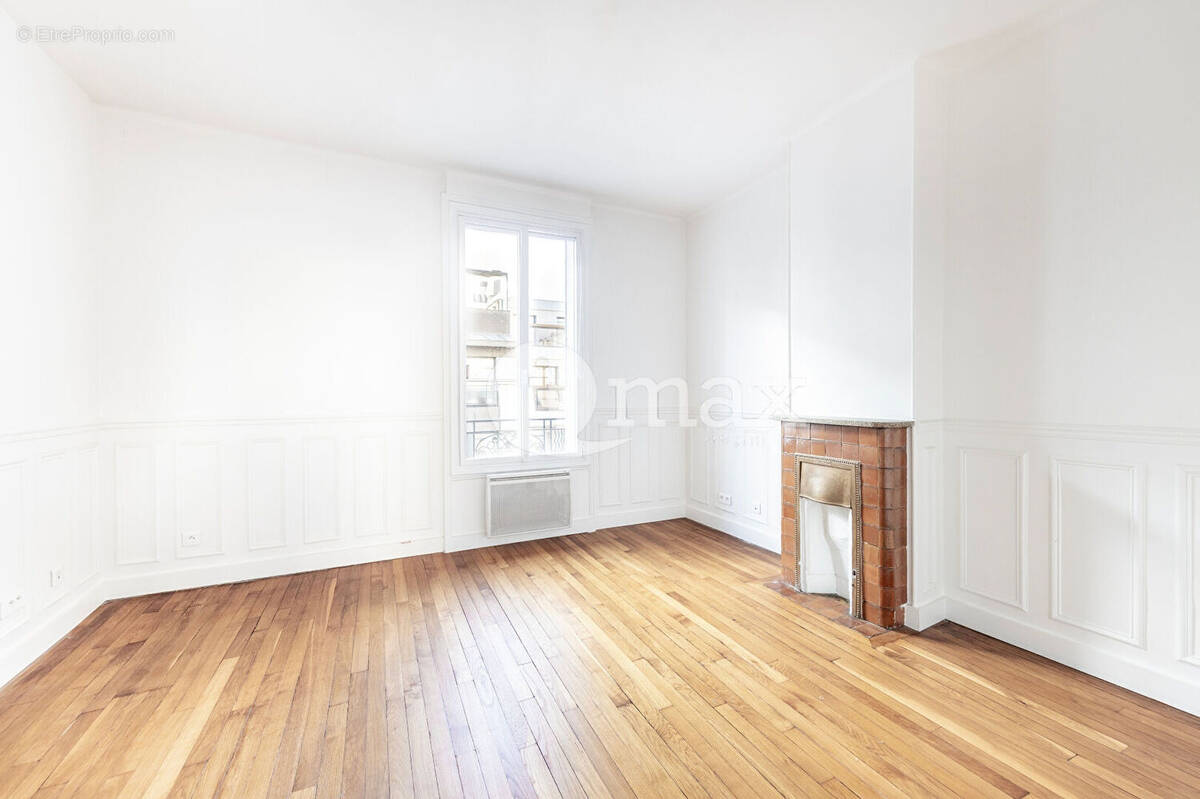 Appartement à LEVALLOIS-PERRET