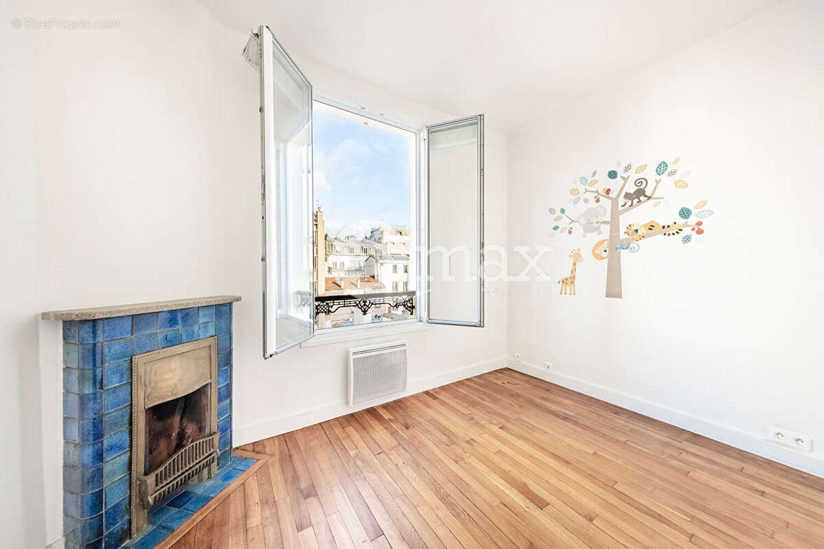 Appartement à LEVALLOIS-PERRET