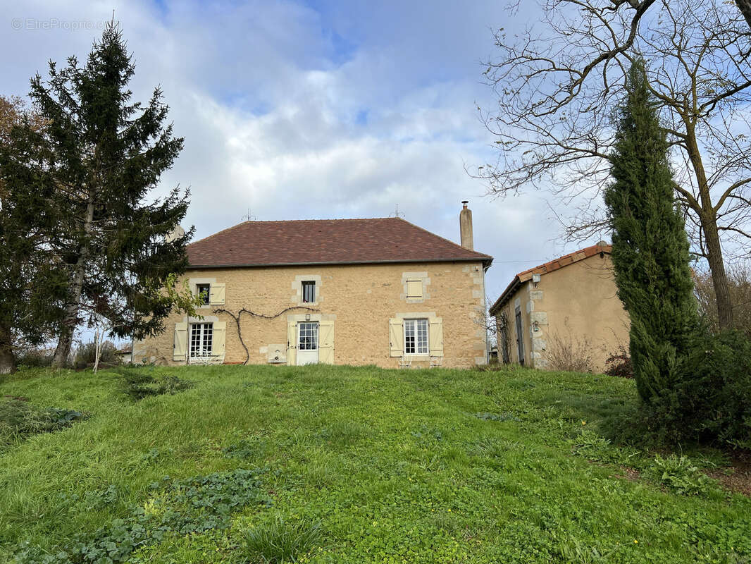 Maison à POITIERS