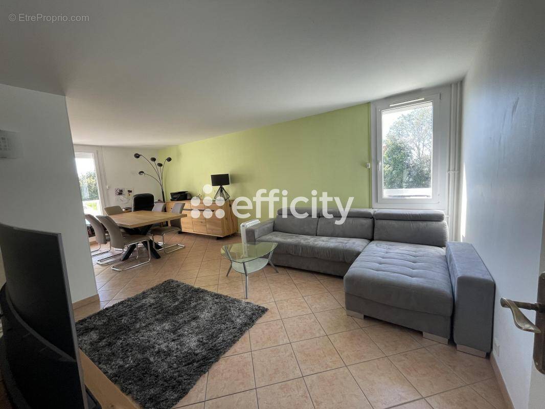 Appartement à ROISSY-EN-BRIE