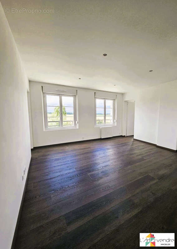 Salon/séjour - Appartement à LONGUEIL-ANNEL