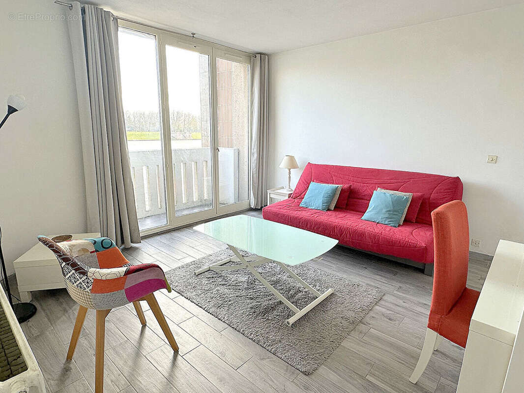 Appartement à MONTIGNY-LE-BRETONNEUX