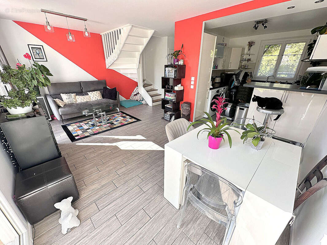 Appartement à MONTIGNY-LE-BRETONNEUX