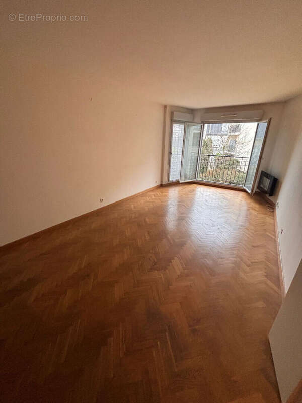 Appartement à LE RAINCY