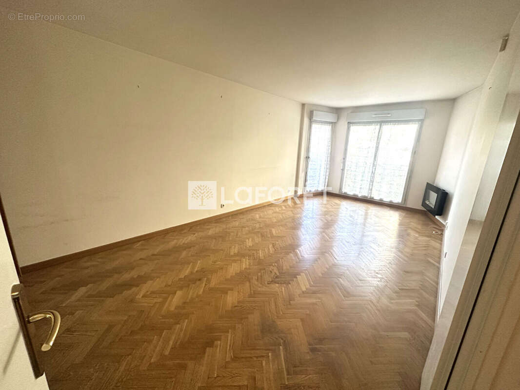 Appartement à LE RAINCY