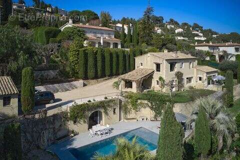 Maison à MOUGINS