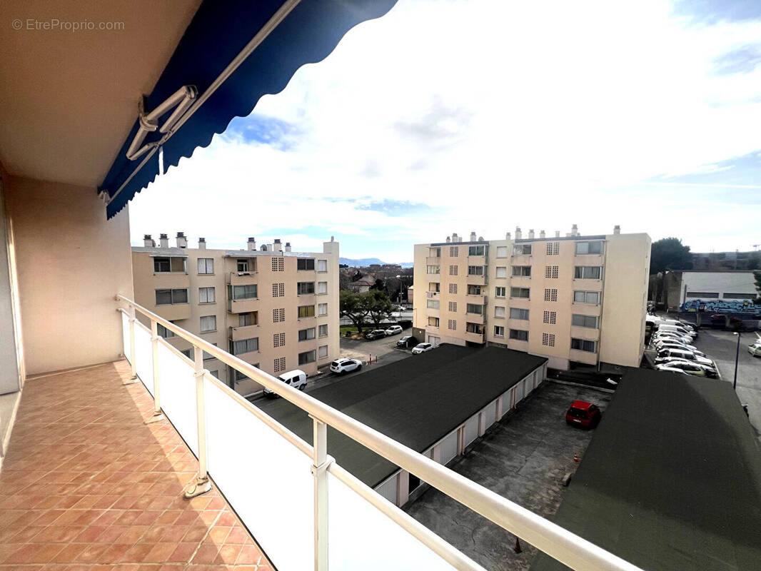 Appartement à MARSEILLE-15E