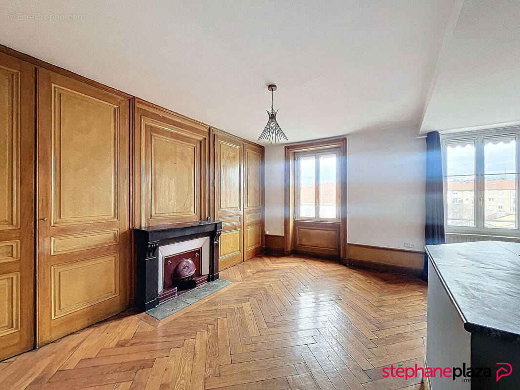 Appartement à LYON-7E