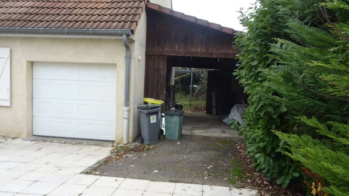 Maison à CHEVIGNY-SAINT-SAUVEUR