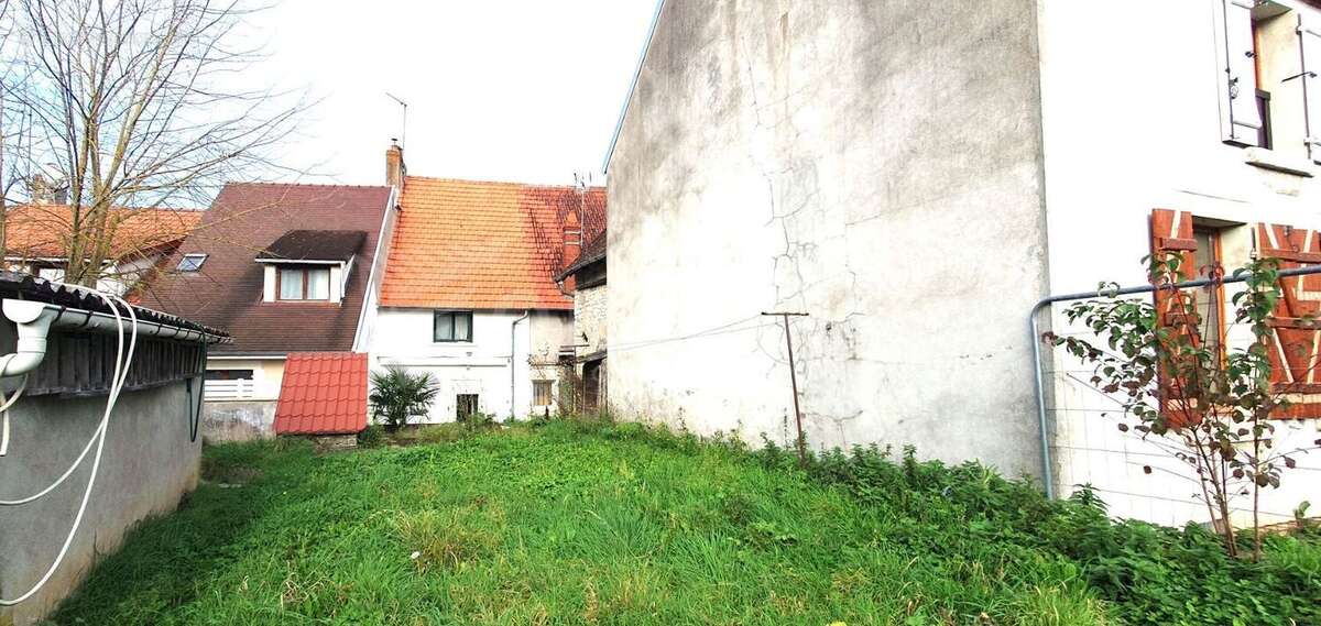 Maison à COSNE-COURS-SUR-LOIRE