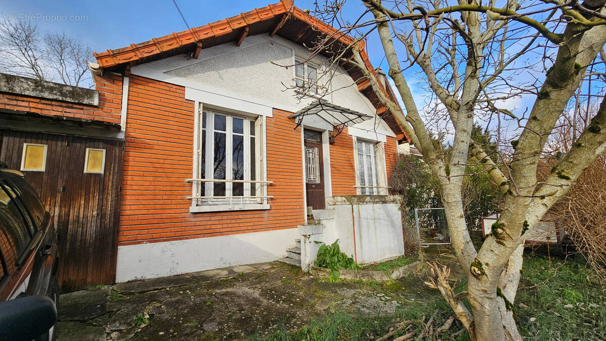 Maison à TREMBLAY-EN-FRANCE