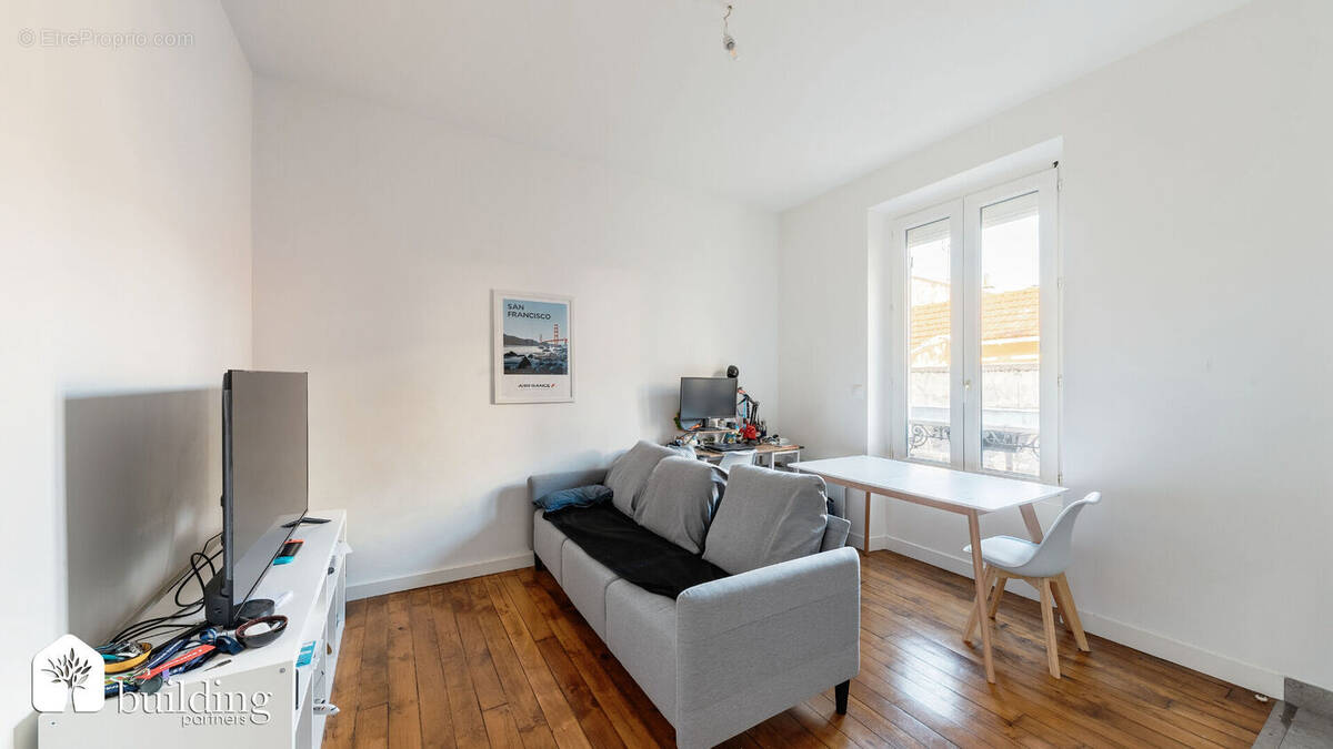 Appartement à ASNIERES-SUR-SEINE