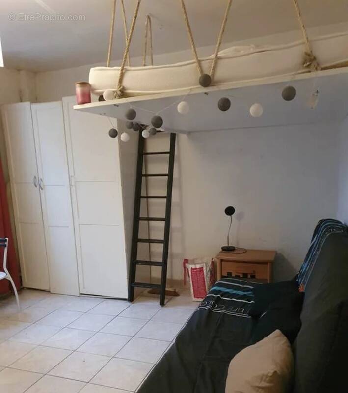 Appartement à PARIS-20E