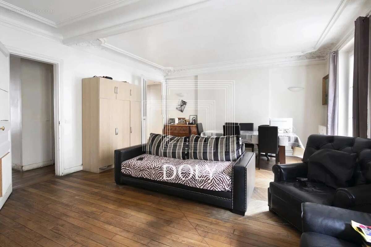 Appartement à PARIS-9E