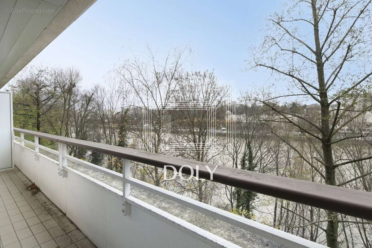 Appartement à LEVALLOIS-PERRET