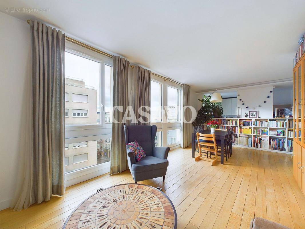 Appartement à PARIS-20E