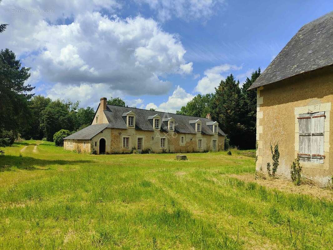 Maison à BAZOUGES-SUR-LE-LOIR