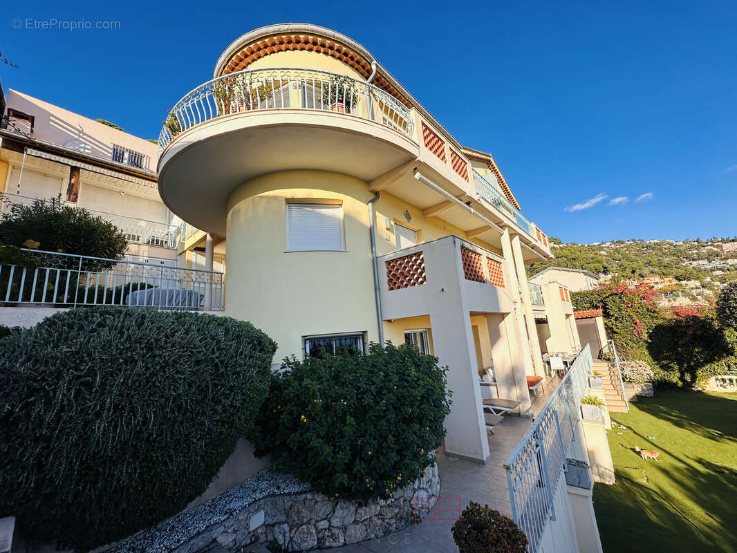 Appartement à ROQUEBRUNE-CAP-MARTIN