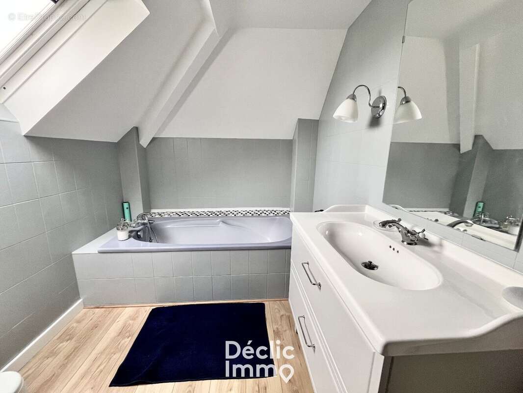 Appartement à MONTLOUIS-SUR-LOIRE