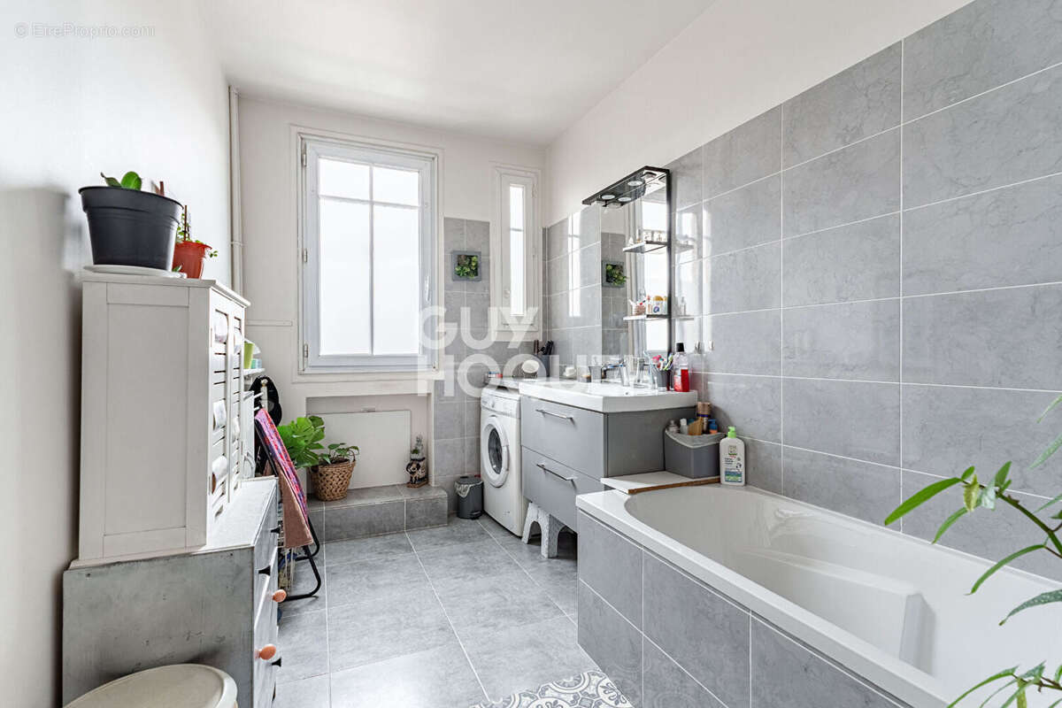 Appartement à ASNIERES-SUR-SEINE