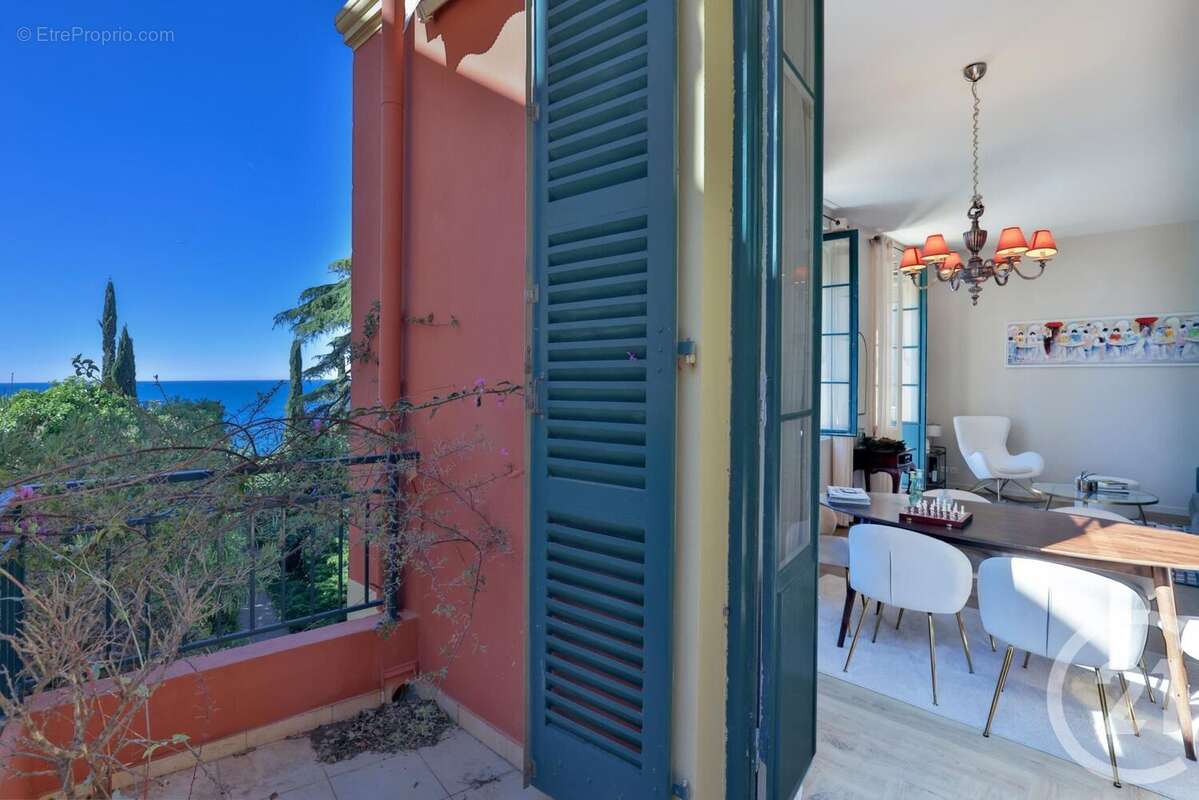 Appartement à NICE