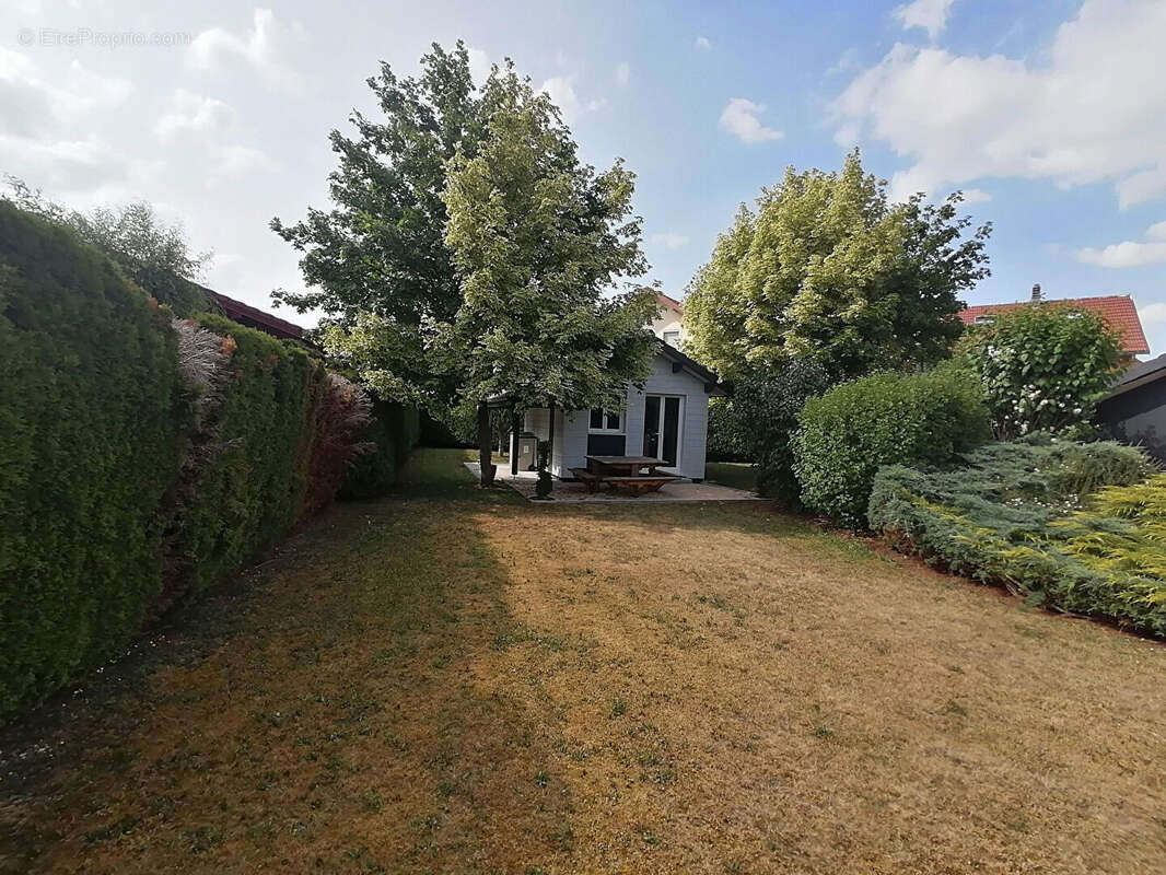 Maison à DOUBS