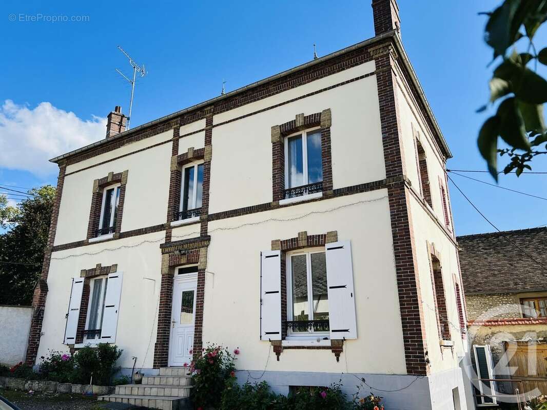 Maison à BREUILPONT