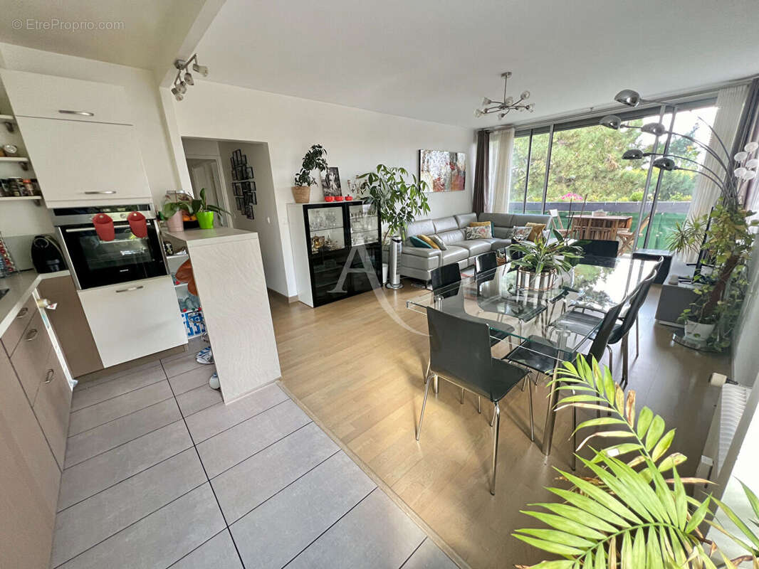 Appartement à FONTENAY-SOUS-BOIS