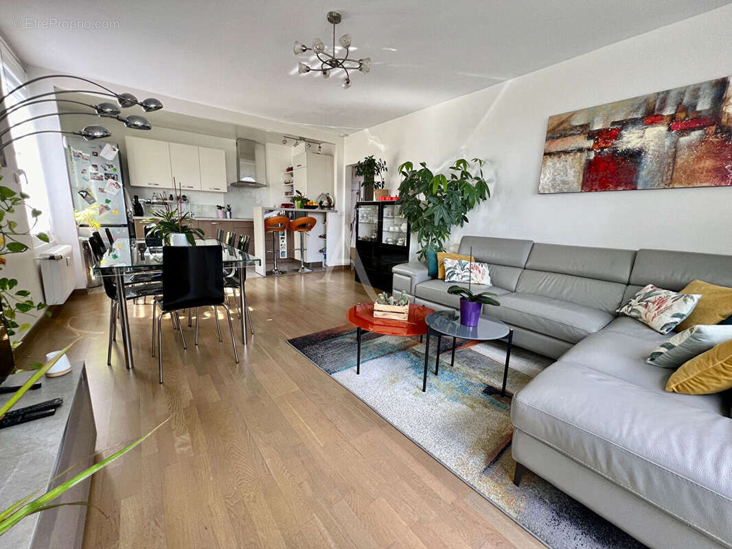 Appartement à FONTENAY-SOUS-BOIS